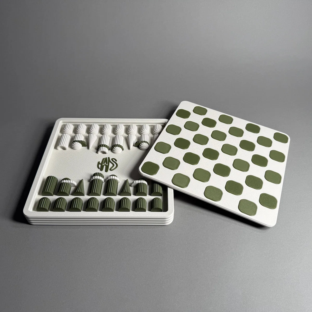 Stylish 3d printed chess in white and green